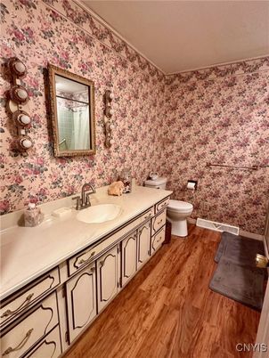 Bathroom, Dual Sink Vanities, Interior, Wood Texture Flooring