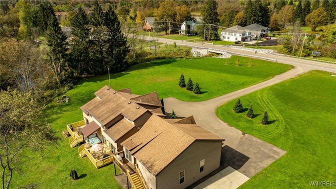 Exterior, Drone