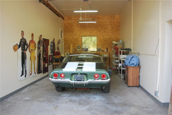 Garage, Interior, Stone Walls
