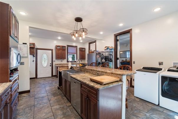 Interior, Kitchen, Pendant Lights, Recessed Lighting, Washer