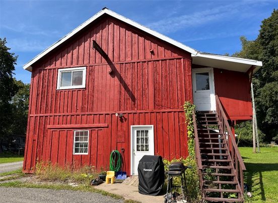 Exterior, Facade, None
