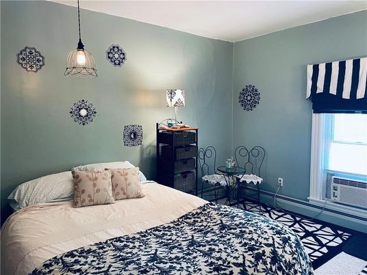 Bedroom, Interior, Pendant Lights