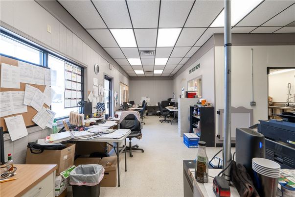 Home Office, Interior