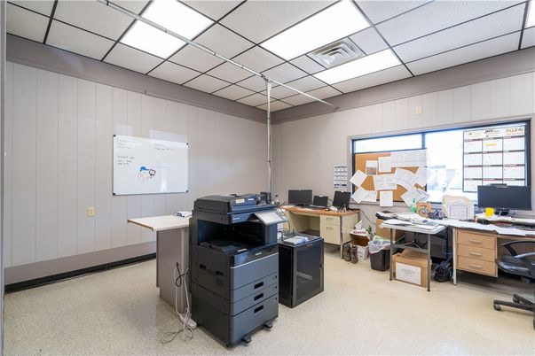 Home Office, Interior