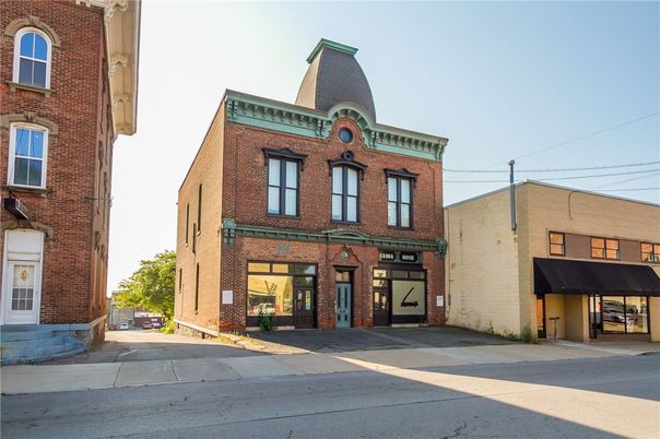 Exterior, Facade, Brick Facade, Rowhouse