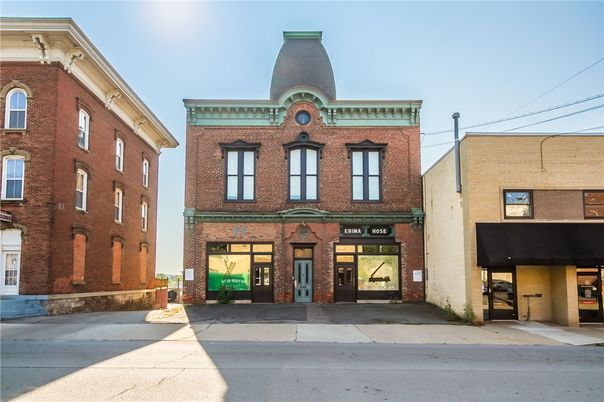 Exterior, Facade, Brick Facade, Rowhouse
