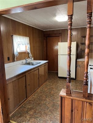 Interior, Wooden Walls