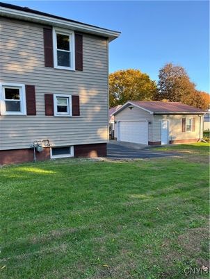 Backyard, Detached Garage, Exterior