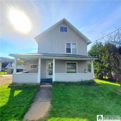 Exterior, Facade, American Craftsman