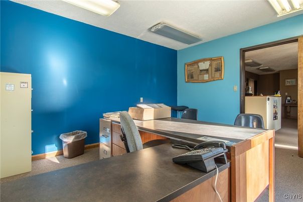 Home Office, Interior