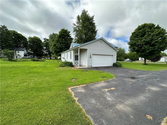 Backyard, Detached Garage, Exterior