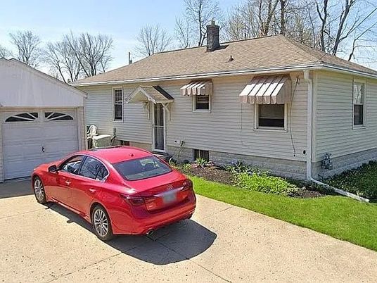 Detached Garage, Exterior