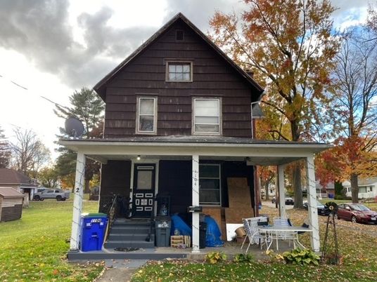Exterior, Facade, Queen Anne Victorian