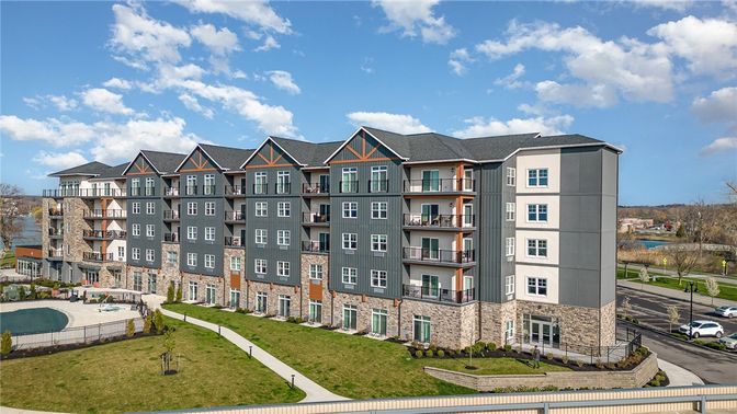 Exterior, Facade, Condo Building