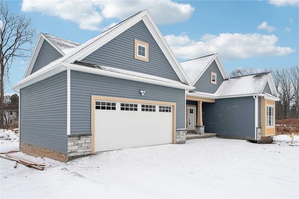 Attached, Exterior, Facade, Farmhouse