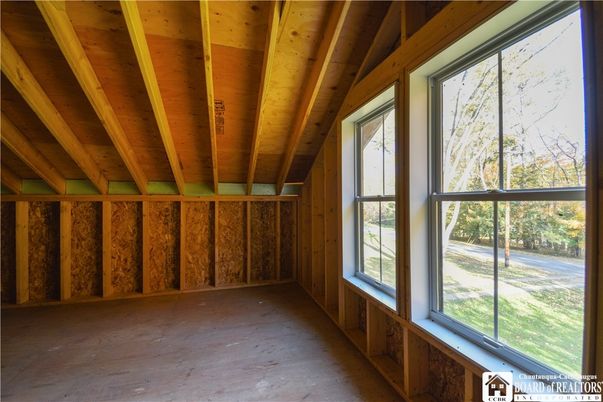 Empty room, Interior, Wooden Beams, Wooden Ceilings