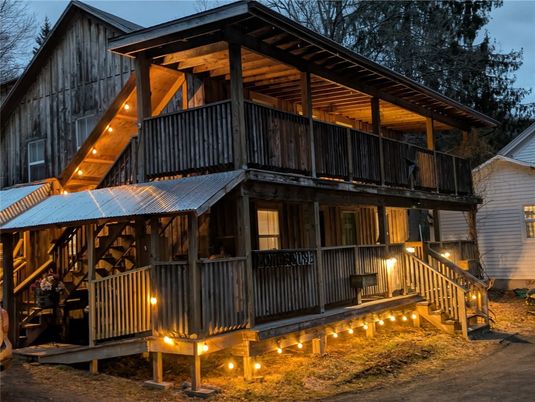 Exterior, Facade, Log Home