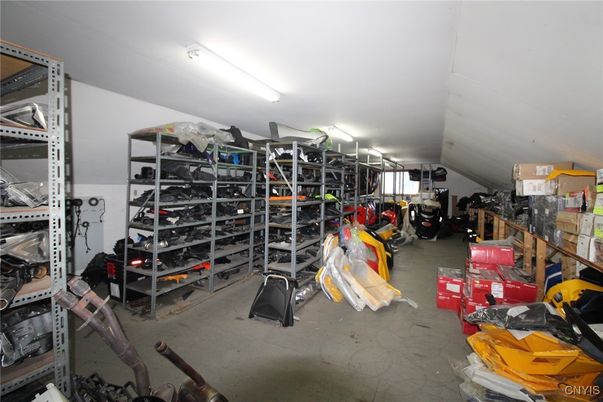 Garage, Interior