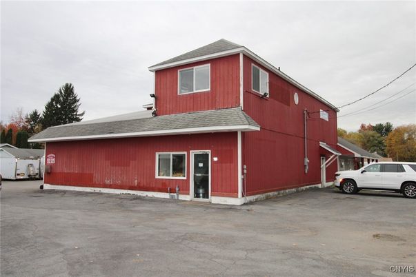 Exterior, Facade, None