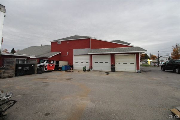 Detached Garage, Exterior