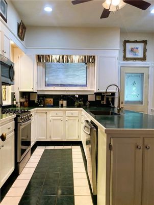 Interior, Kitchen, Recessed Lighting