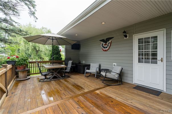 Exterior, Wood Texture Flooring