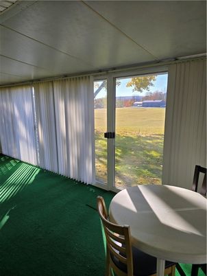 Dining room, Interior