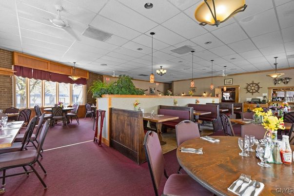 Dining room, Interior, Pendant Lights