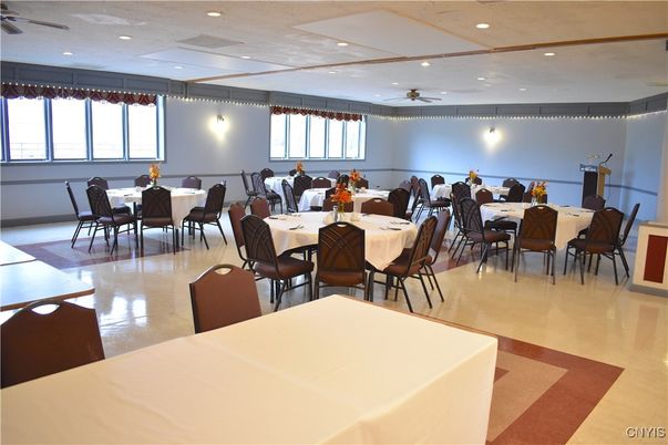 Dining room, Interior, Recessed Lighting