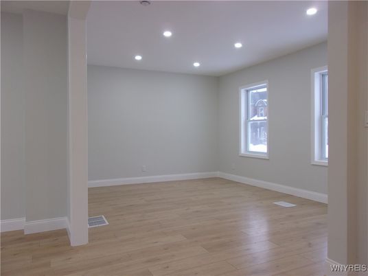 Empty room, Interior, Recessed Lighting, Wood Texture Flooring