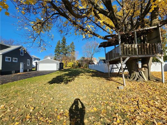 Backyard, Detached Garage, Exterior