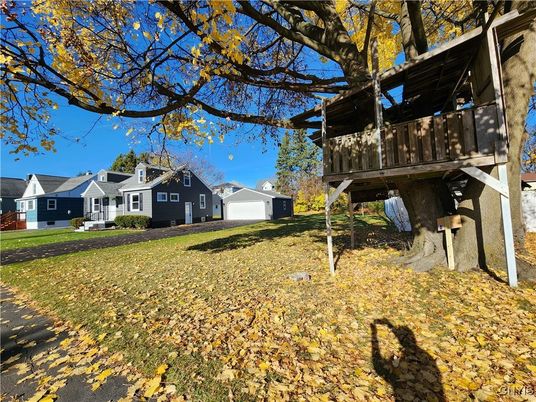 Backyard, Detached Garage, Exterior