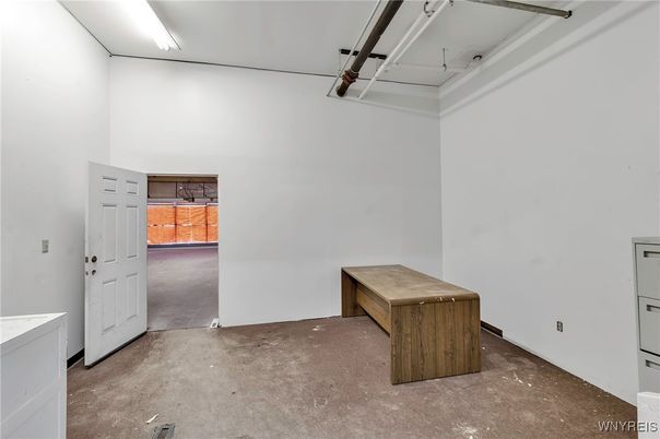 Garage, Interior
