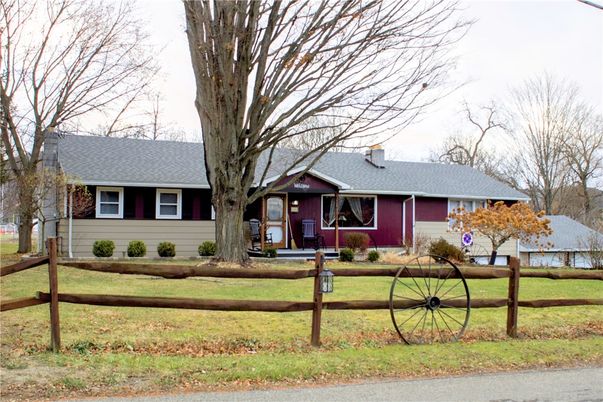 Backyard, Exterior, Facade, Cape Cod