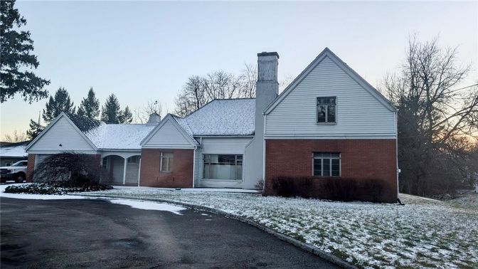Exterior, Facade, Brick Facade, Farmhouse