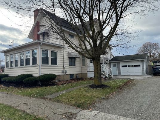 Attached, Detached Garage, Exterior, Facade, Cape Cod