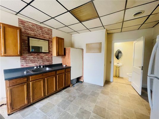 Bathroom, Interior, Stone Walls