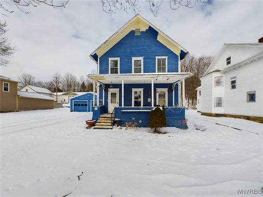 Detached Garage, Exterior, Facade, Queen Anne Victorian