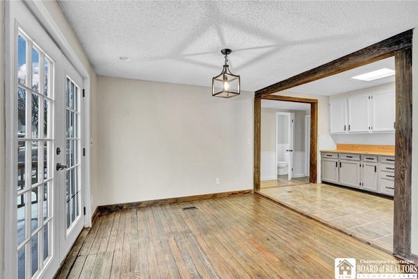 Empty room, Interior, Kitchen, Pendant Lights, Wood Texture Flooring