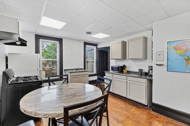 Dining room, Interior, Kitchen, Recessed Lighting, Wood Texture Flooring
