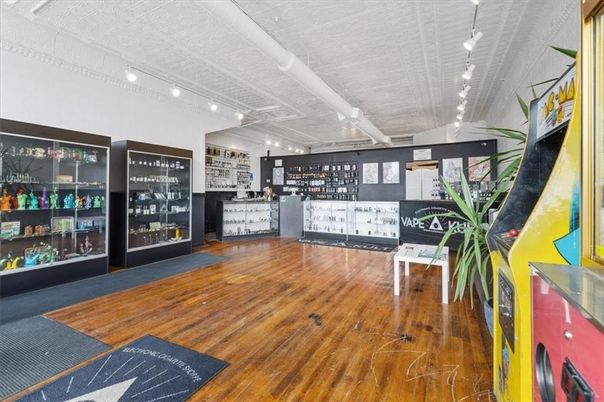 Interior, Pendant Lights, Wood Texture Flooring