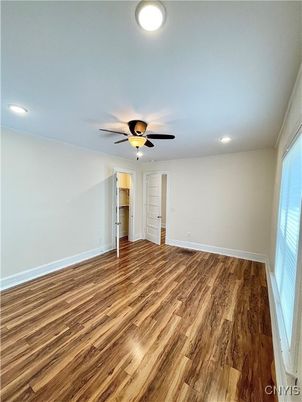 Empty room, Interior, Recessed Lighting, Wood Texture Flooring