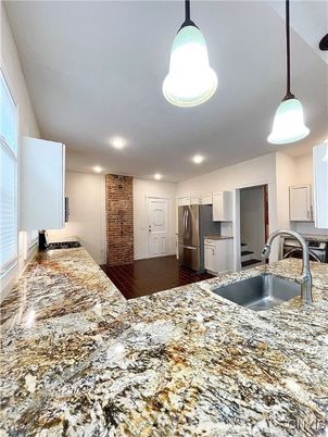 Interior, Kitchen, Pendant Lights, Recessed Lighting, Wood Texture Flooring