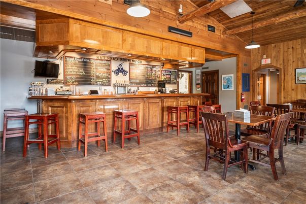 Dining room, Interior, Pendant Lights, Wooden Beams, Wooden Ceilings, Wooden Walls