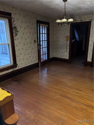 Chandelier, Empty room, Interior, Wood Texture Flooring