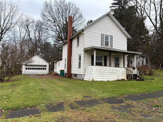 Backyard, Detached Garage, Exterior, Facade, Farmhouse