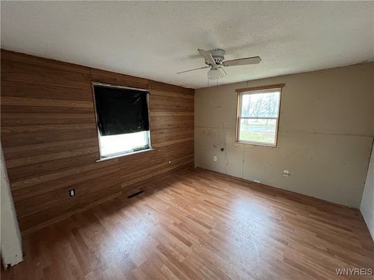 Empty room, Interior, Wood Texture Flooring, Wooden Walls