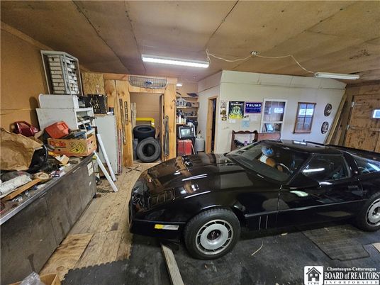Garage, Interior