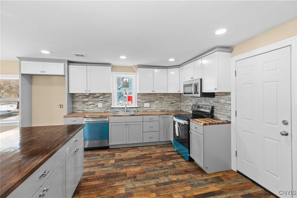 Interior, Kitchen, Recessed Lighting, Wood Texture Flooring