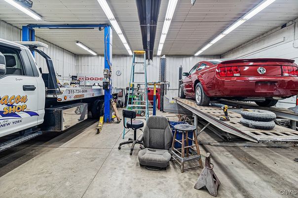 Garage, Interior